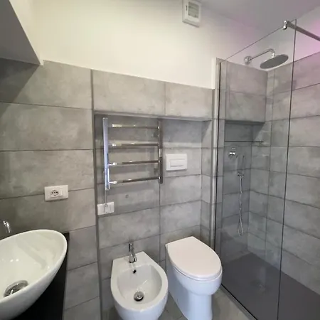 Off House Borgo Suite, 4* Nettuno