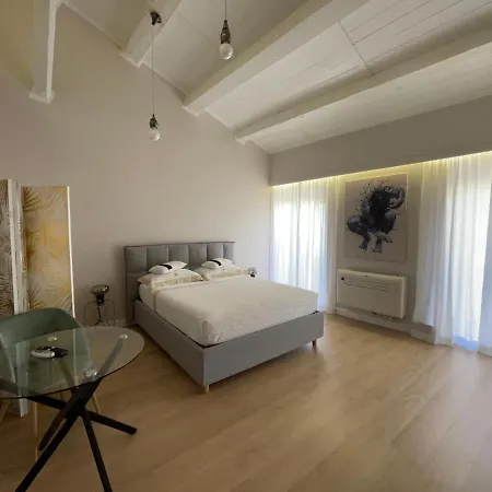 Frühstückspension Off House Borgo Suite,